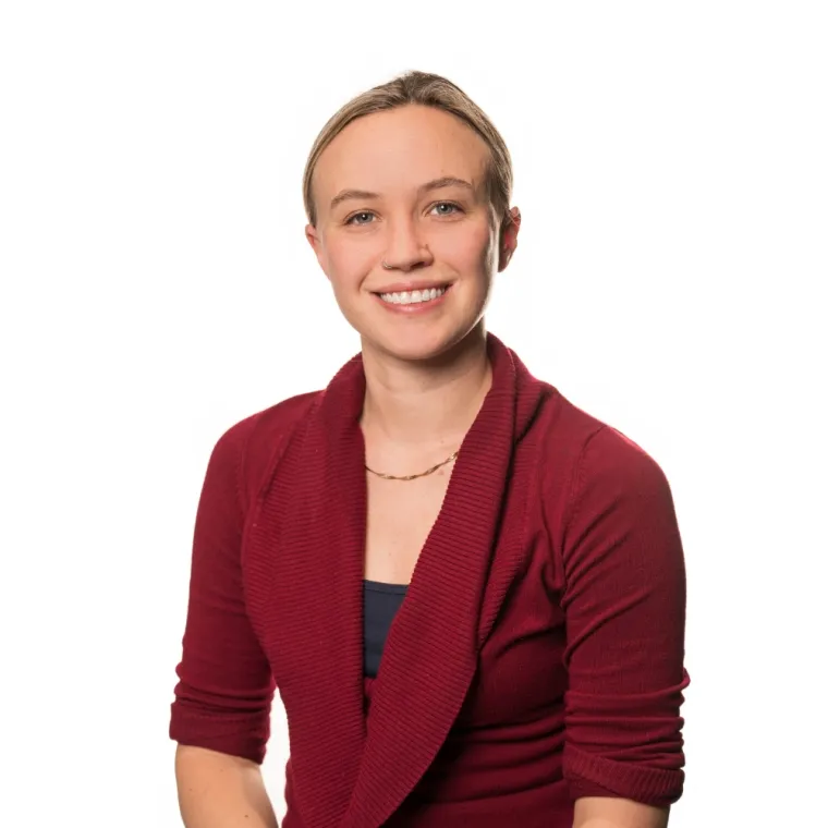 Photo of Beth Kayser